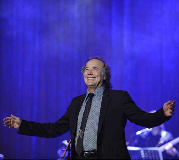 Serrat abrazo-01