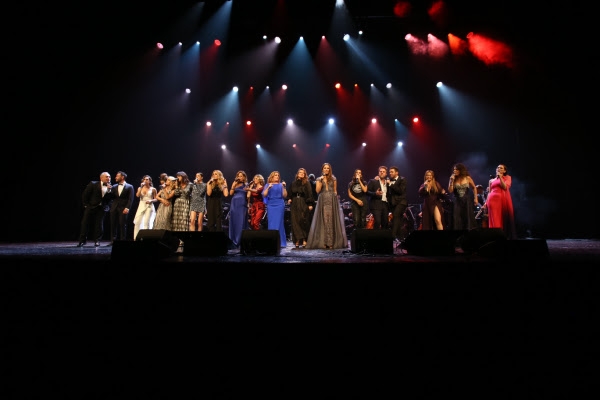 Festival Únicos Madrid coronó su primera noche ante un Teatro Real colmado!